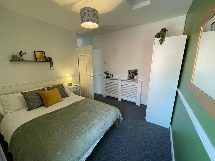 2 Bed Central Cardiff Apartment - Sleeps Five! Екстериор снимка