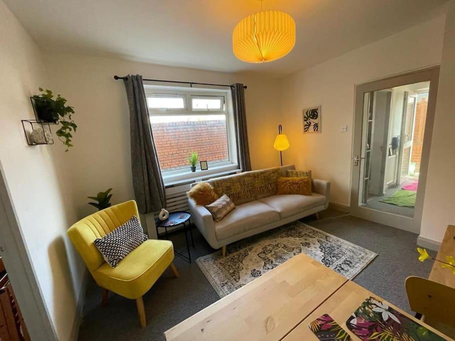 2 Bed Central Cardiff Apartment - Sleeps Five! Екстериор снимка