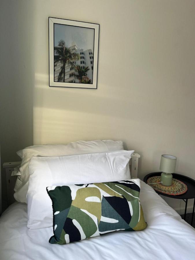 2 Bed Central Cardiff Apartment - Sleeps Five! Екстериор снимка